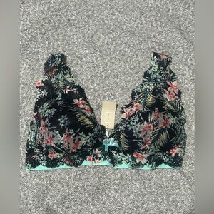 Maurices Vintage Lace Bralette Medium